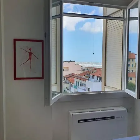 A 50 Metri Dal Mare *